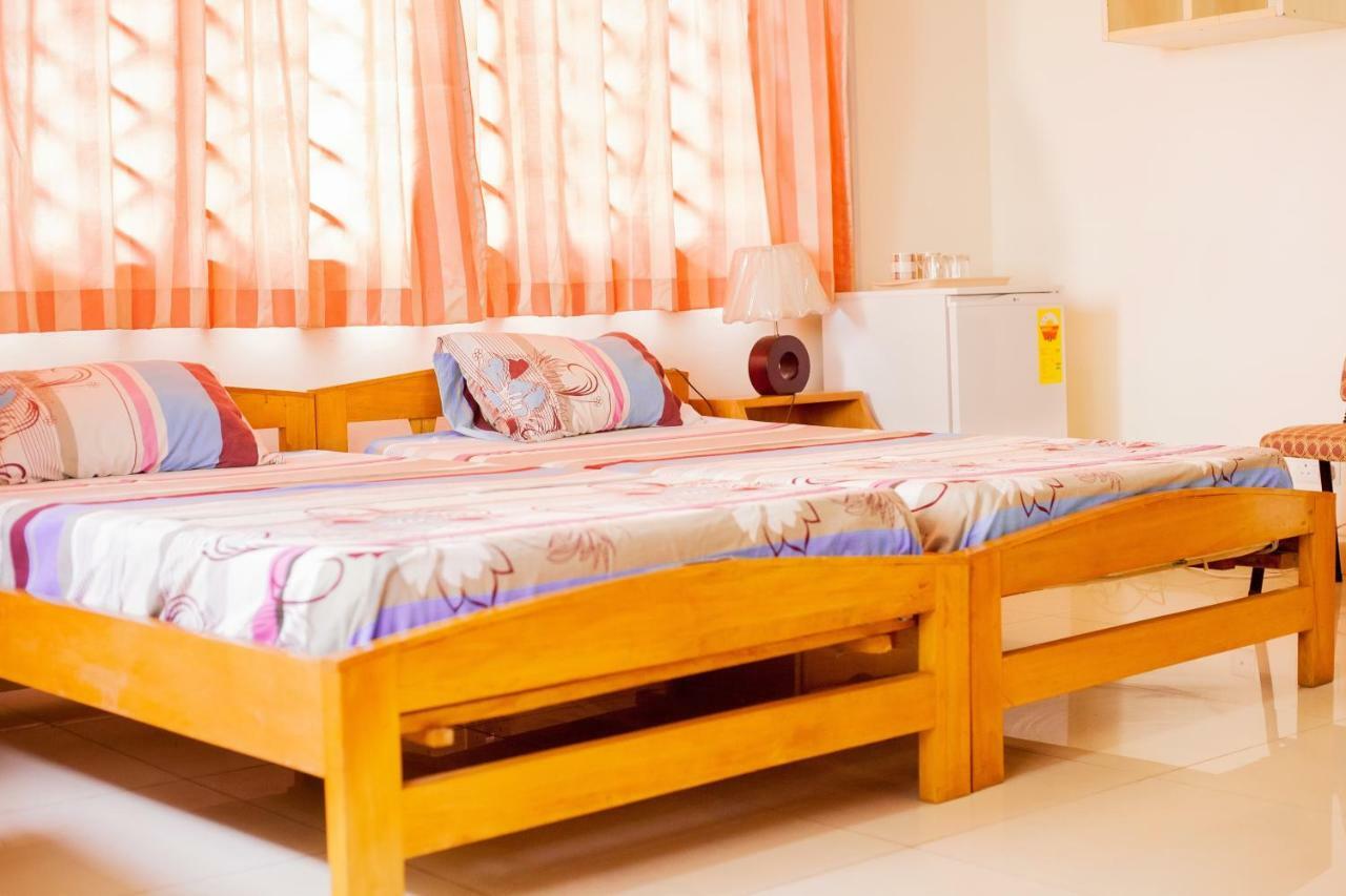Charis Home Services Haatso Buitenkant foto